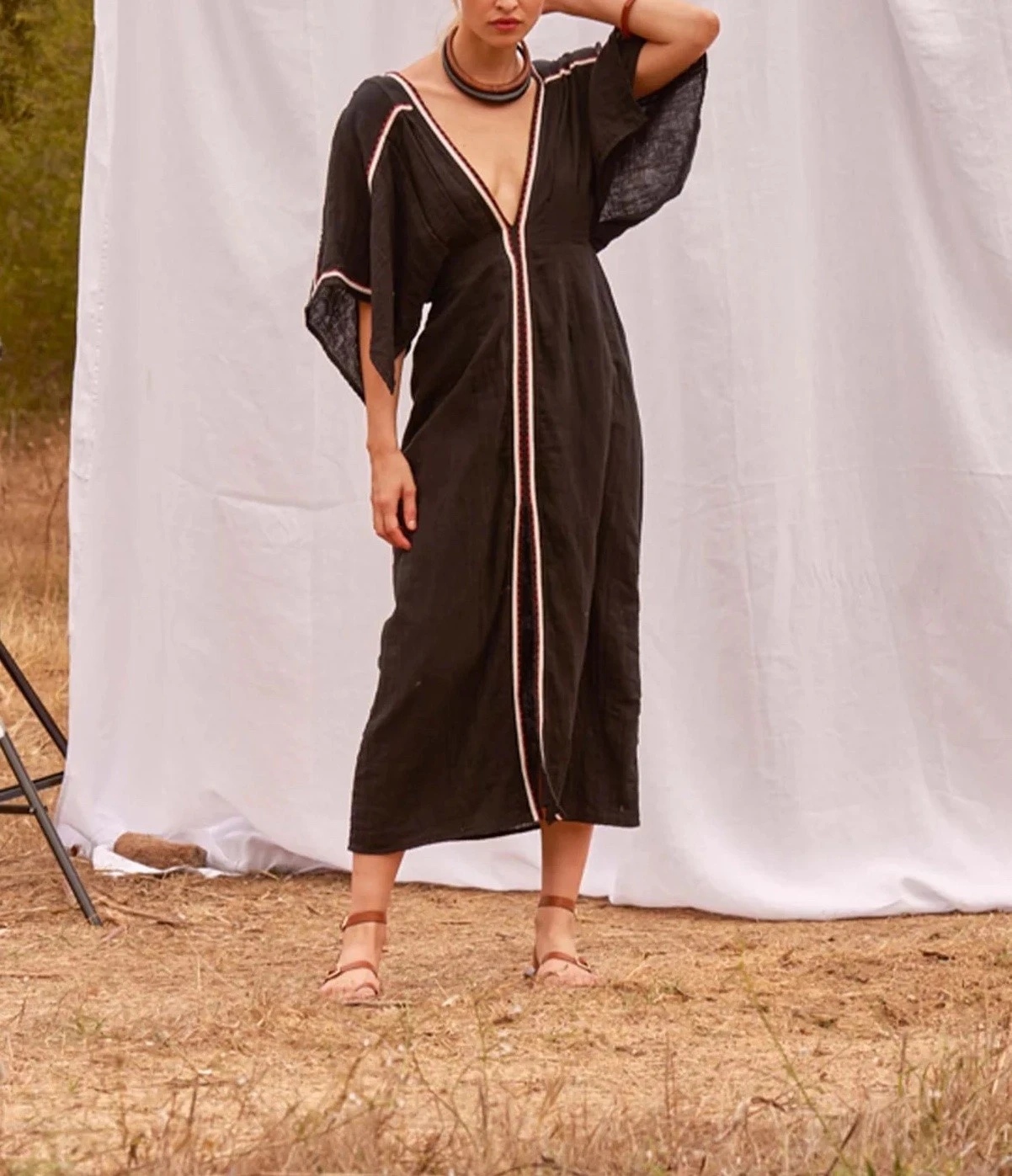 MARE DI LATTE Robe SOUANE BLACK 4 MARE DI LATTE Robe SOUANE BLACK – Image 2